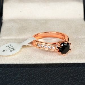 Fragrant jewels rose Gold with Black stone ring